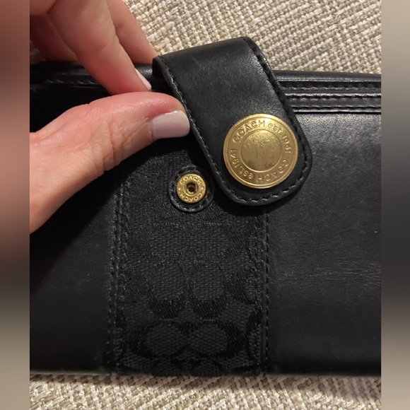 Coach Slim Double Snap Closure 12 Card Wallet/Clutch in Black Leather - Picture 3 of 11